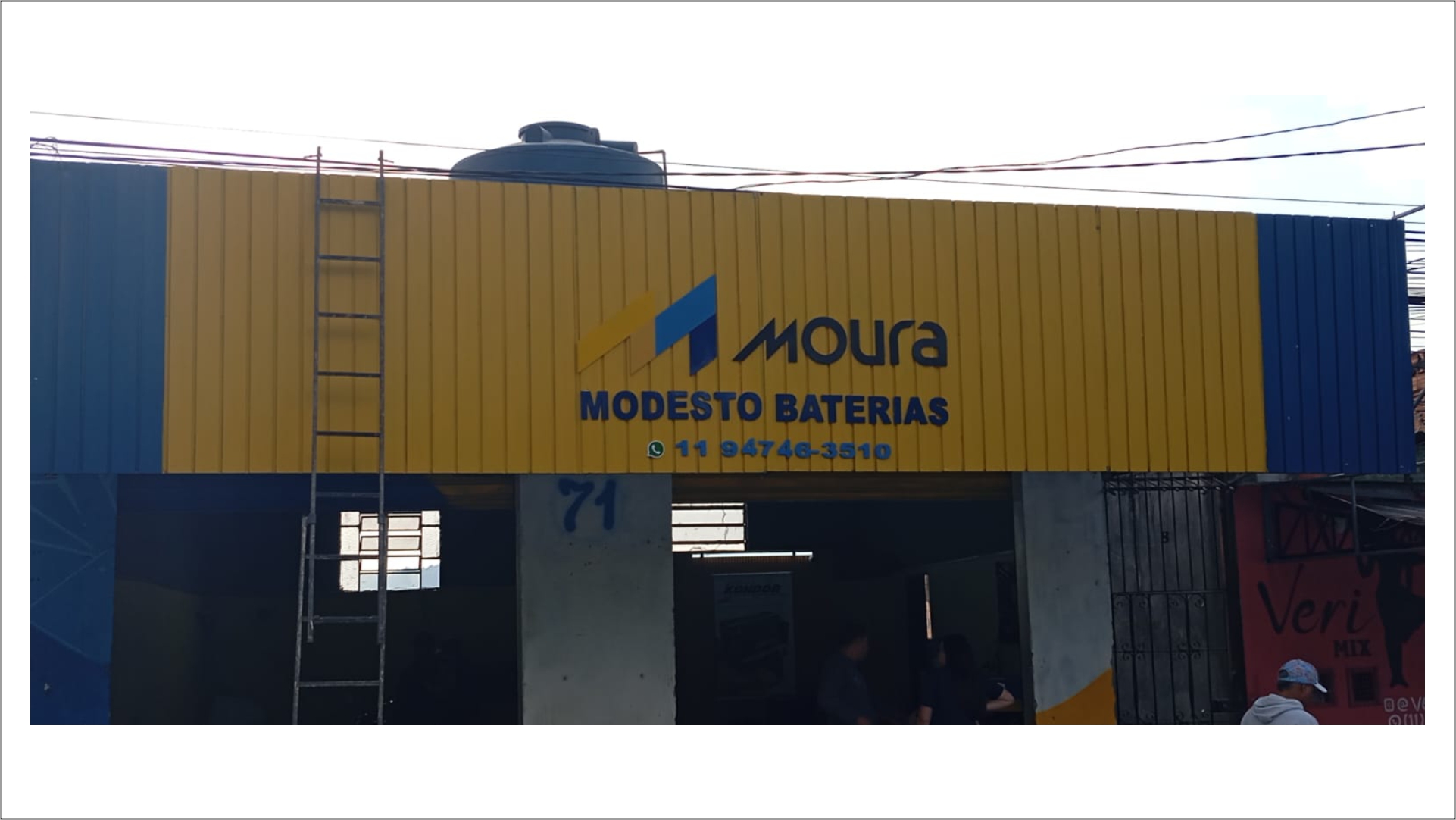 Letras caixa em metal